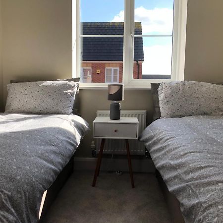 Hill House - 5 Mins Merry Hill - Perfect For Contractors & Families ไบร์ลีย์ฮิล ภายนอก รูปภาพ