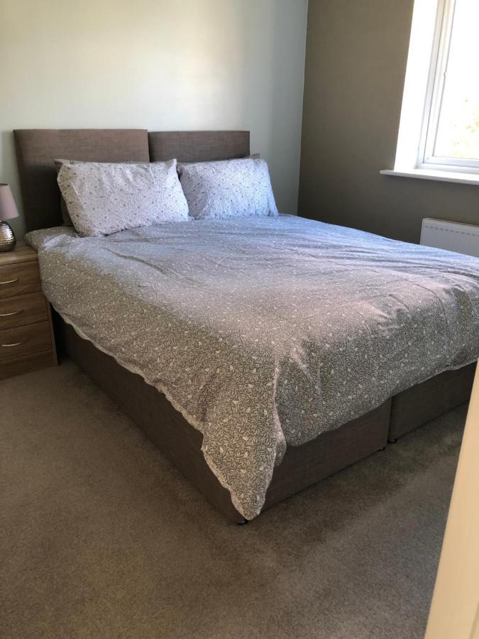 Hill House - 5 Mins Merry Hill - Perfect For Contractors & Families ไบร์ลีย์ฮิล ภายนอก รูปภาพ